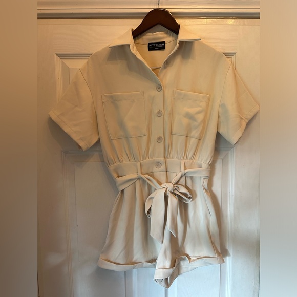 Kittenish White Utility Cargo Bow Tie Romper Jumpsuit Womens Small - Picture 3 of 6